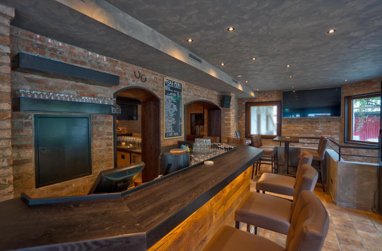 Der Siegeler B&B - This Lifestylehotel Rocks Mayrhofen Bagian luar foto