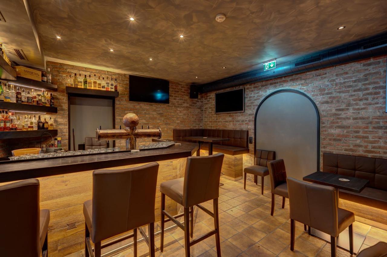 Der Siegeler B&B - This Lifestylehotel Rocks Mayrhofen Bagian luar foto