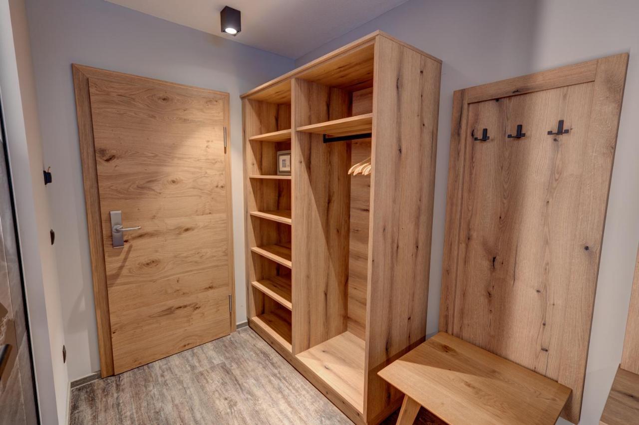Der Siegeler B&B - This Lifestylehotel Rocks Mayrhofen Bagian luar foto