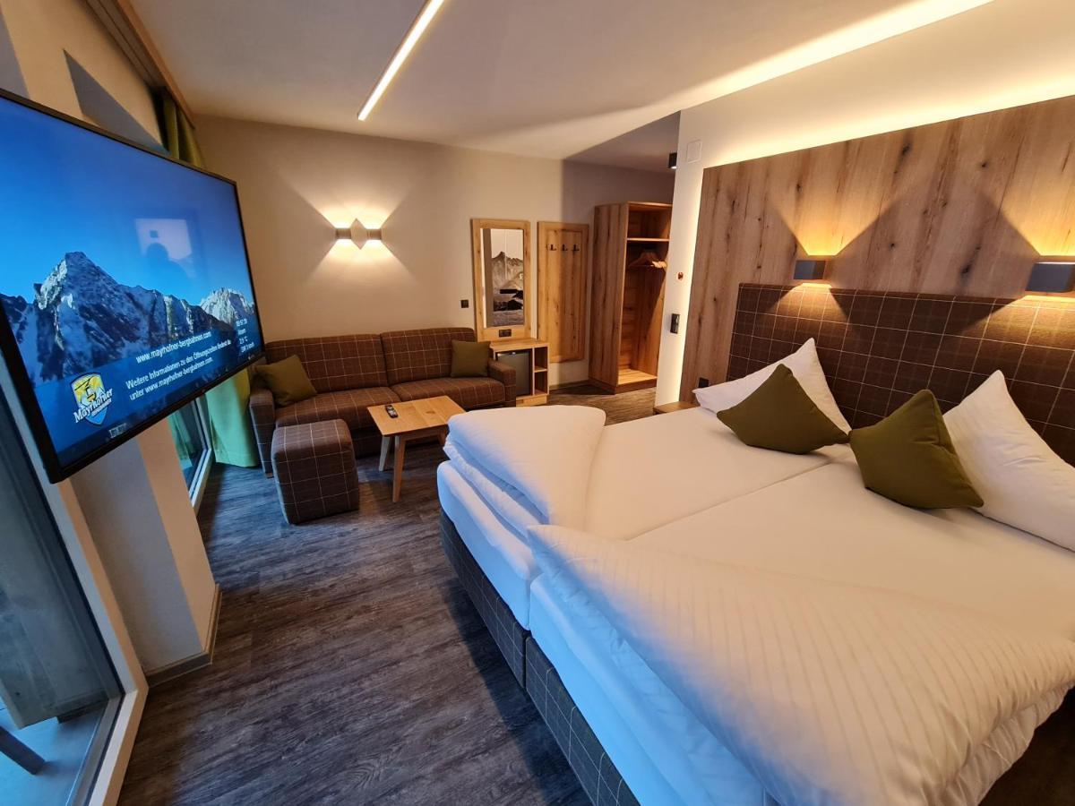Der Siegeler B&B - This Lifestylehotel Rocks Mayrhofen Bagian luar foto