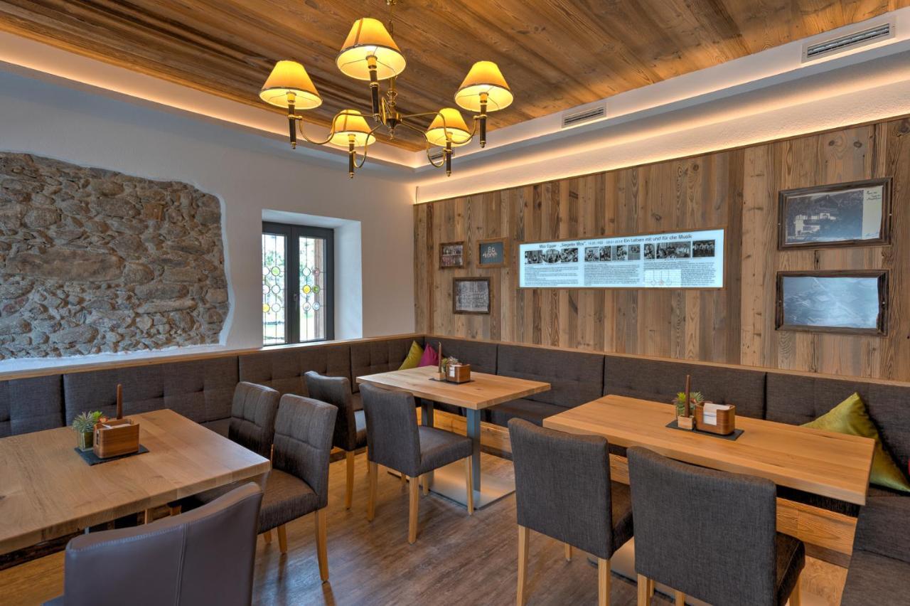Der Siegeler B&B - This Lifestylehotel Rocks Mayrhofen Bagian luar foto