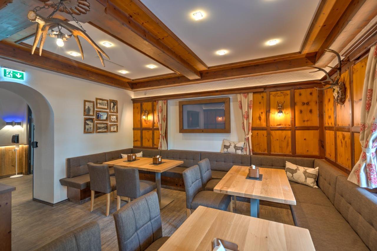 Der Siegeler B&B - This Lifestylehotel Rocks Mayrhofen Bagian luar foto