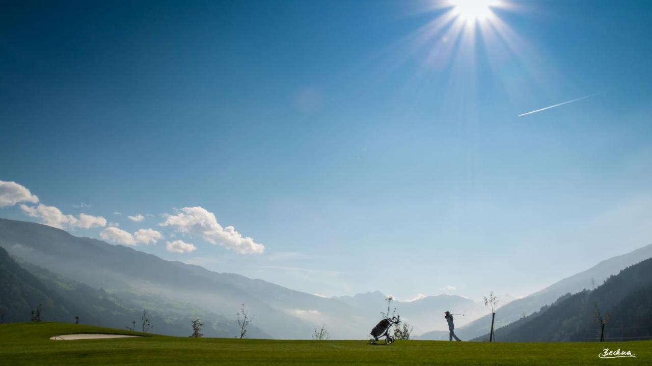 Der Siegeler B&B - This Lifestylehotel Rocks Mayrhofen Bagian luar foto