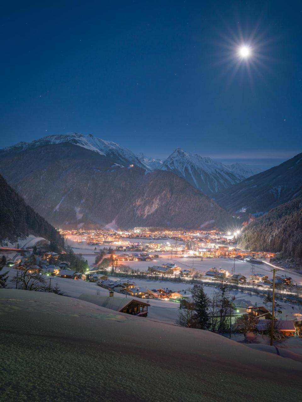 Der Siegeler B&B - This Lifestylehotel Rocks Mayrhofen Bagian luar foto